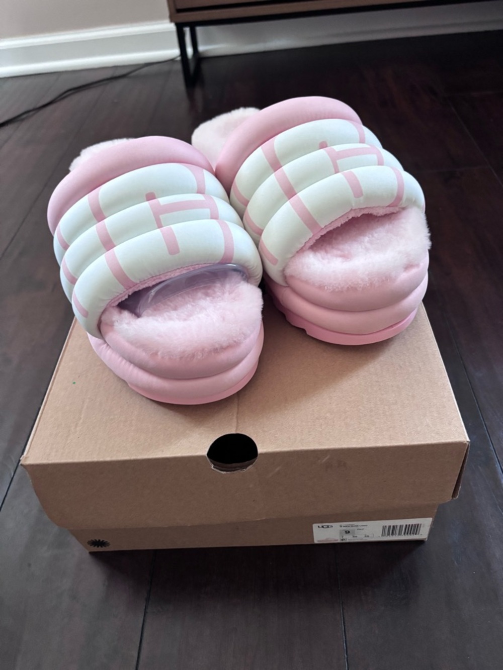 NEW Pink Ugg Maxi Slide Logo Slides Sz 9!